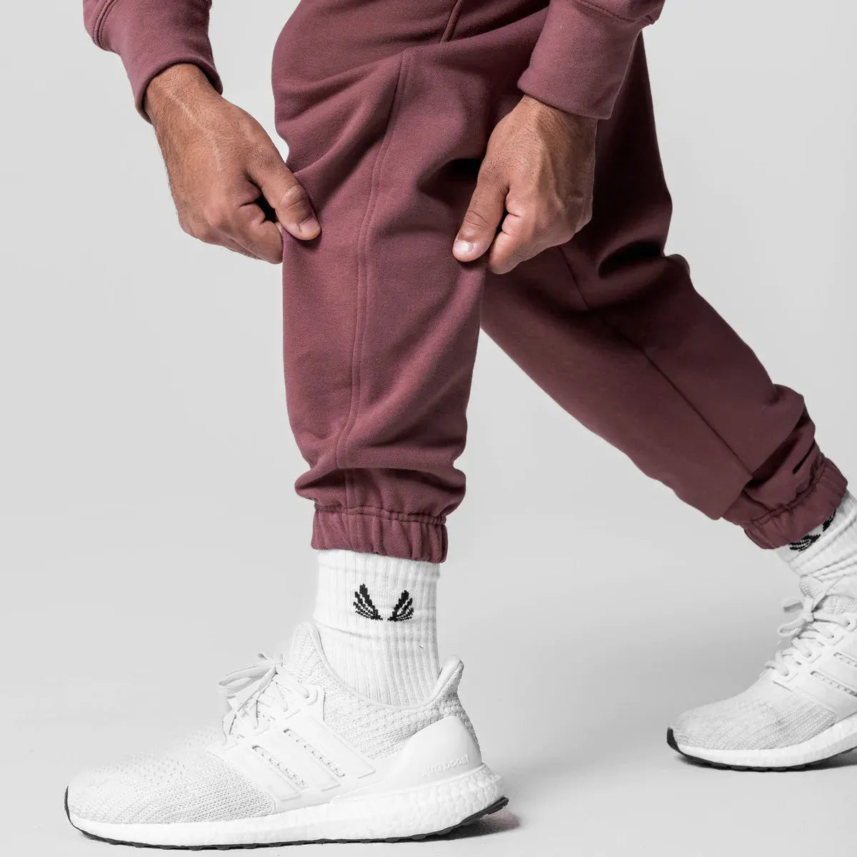 Loose American Style Exercise Workout Outfit Men's Trendy Casual Hooded Cotton Sweater Sweatpants Two-piece Set - Bellarte Enchanté Loose American Style Exercise Workout Outfit Men's Trendy Casual Hooded Cotton Sweater Sweatpants Two-piece Set